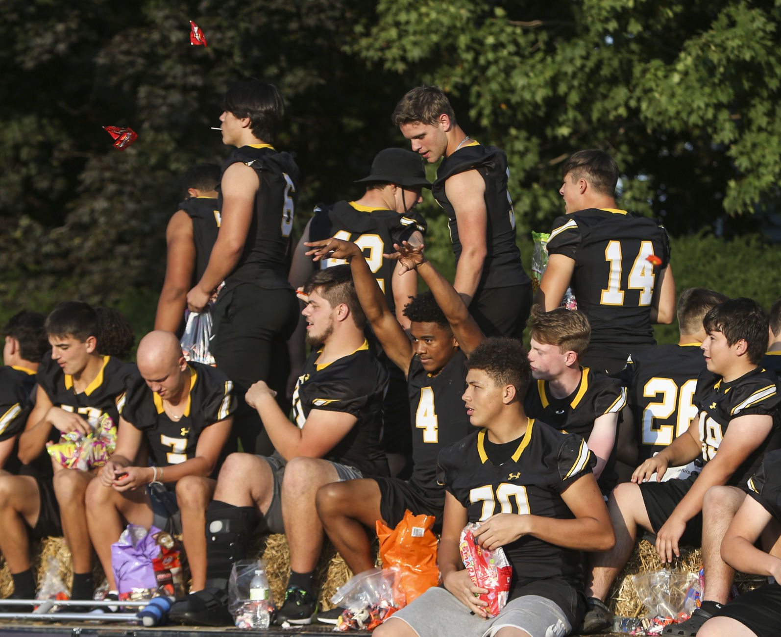 090921-qc-nws-bcsdhomecoming-03.JPG